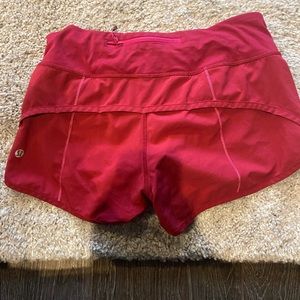 lulu shorts !!! barely worn